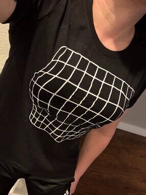 Optical illusion Woman's XL 'boobs' Tshirt